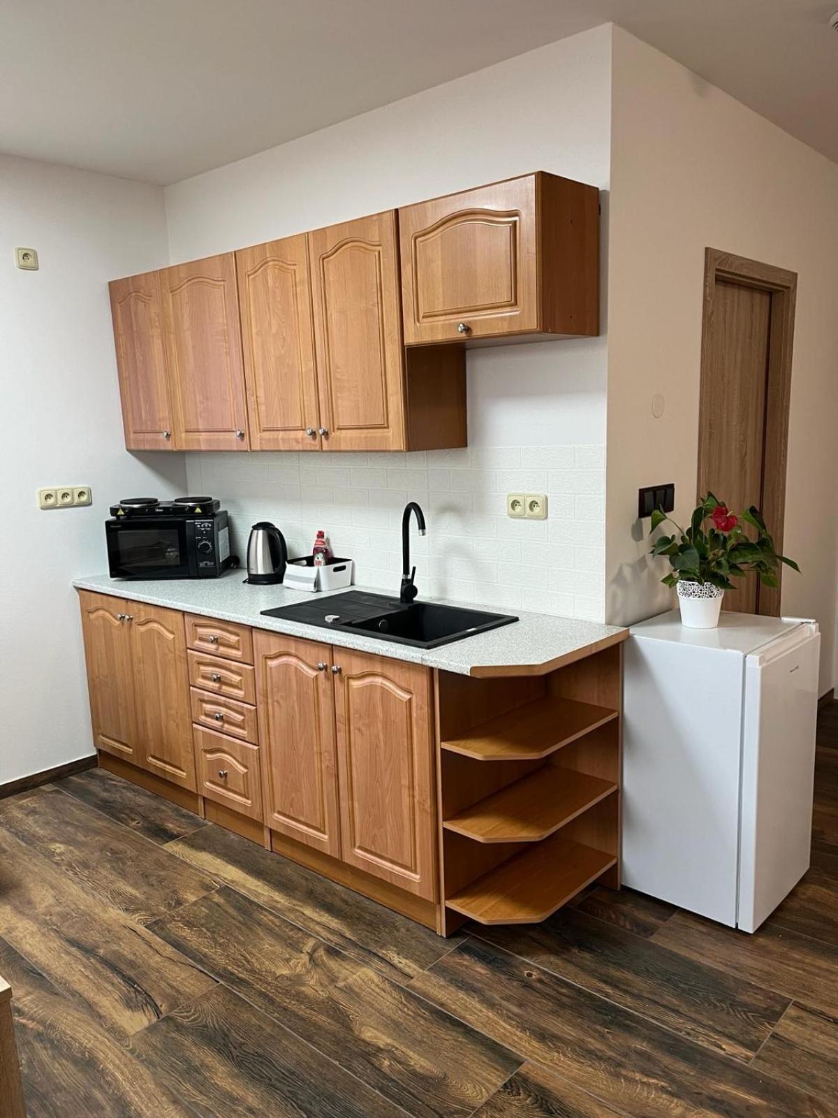 Apartman Kuga Mikulov Ngoại thất bức ảnh